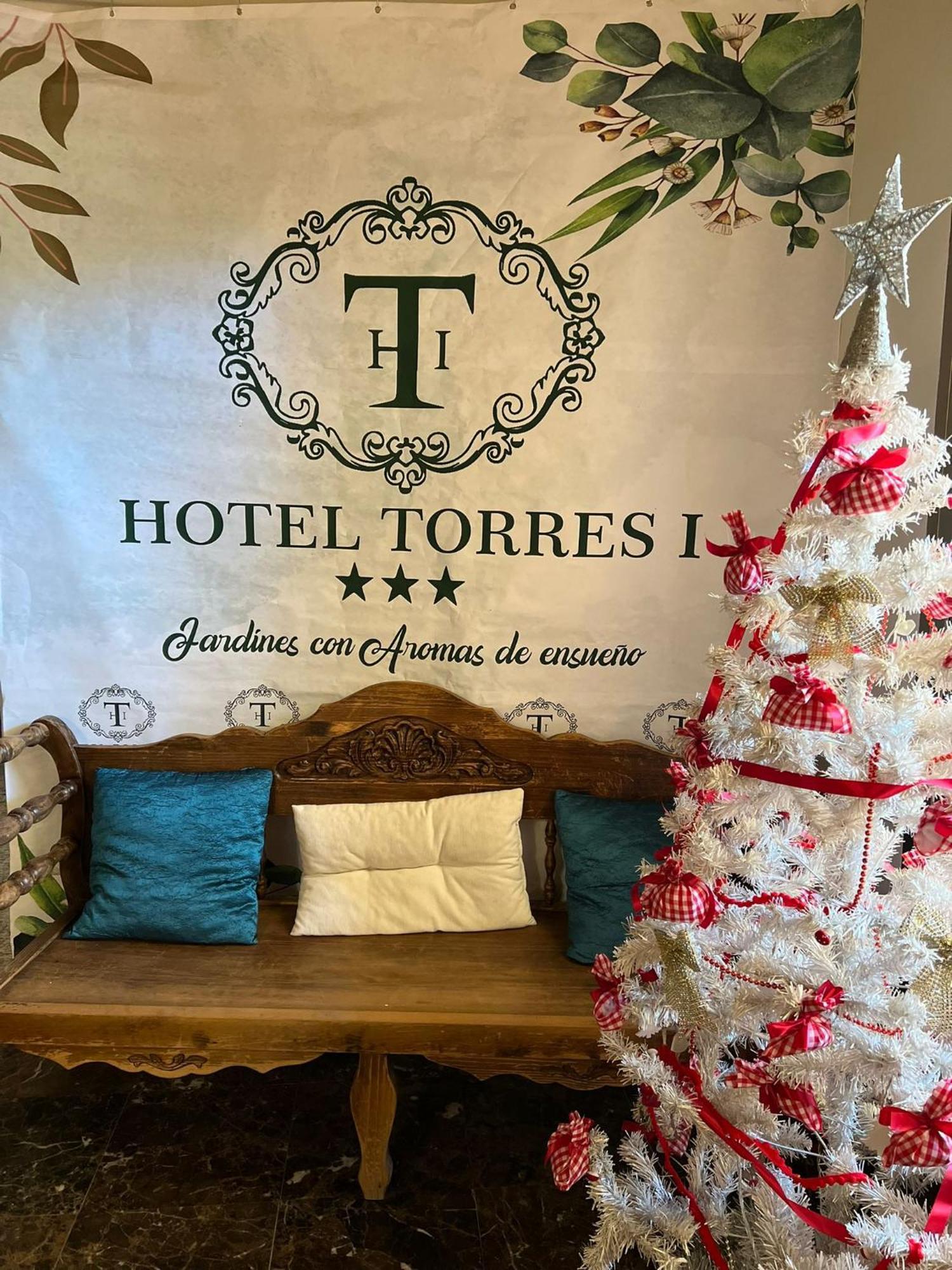 Hotel Torres I Villanueva Del Arzobispo Exterior foto